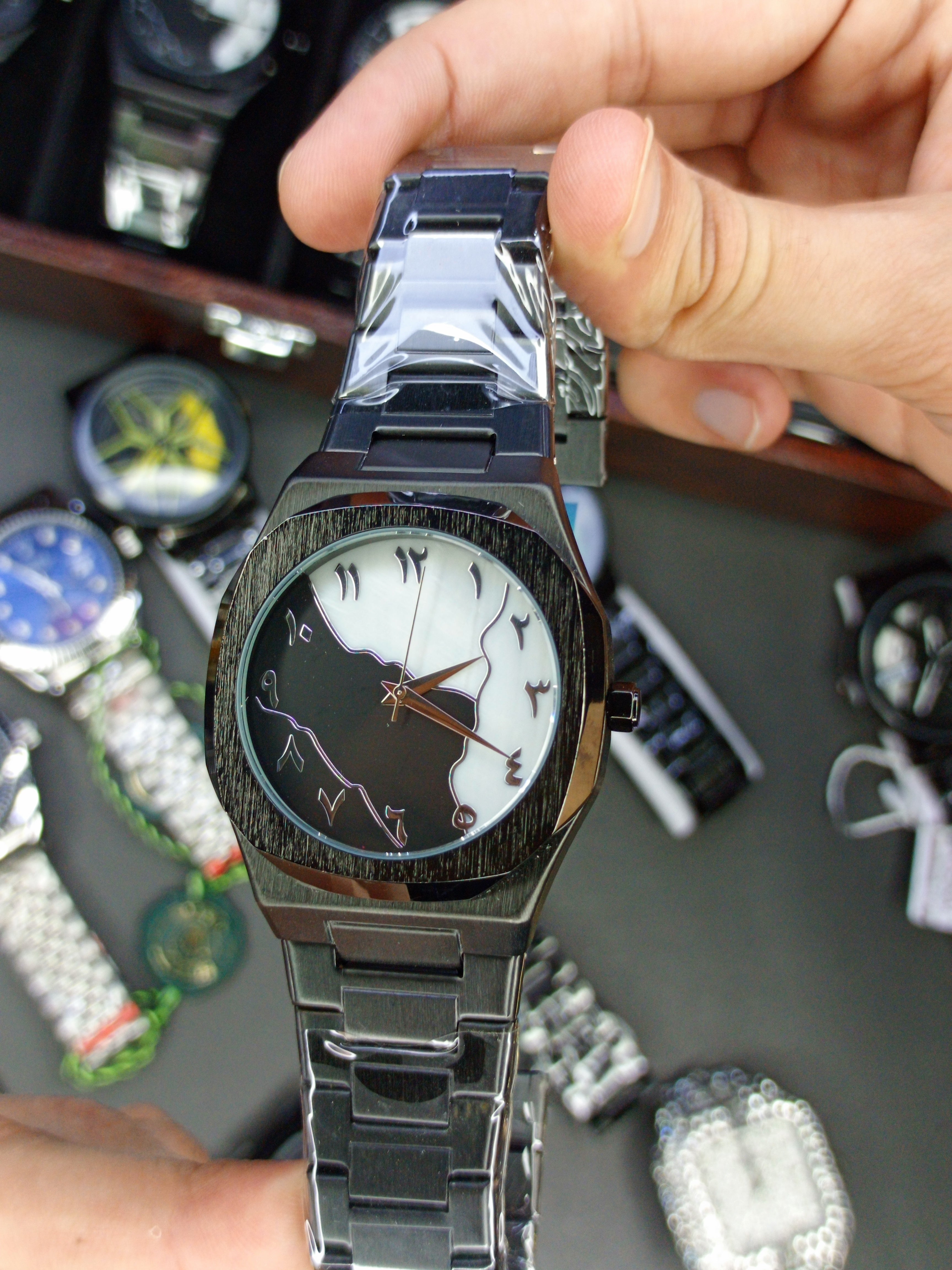 TRENDING AURA ⚫/⚪ MARBLE DESIGN.